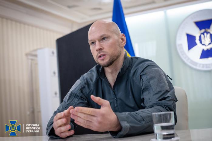 Офицера СБУ из расследования журналистов об элитном имуществе отправили на фронт